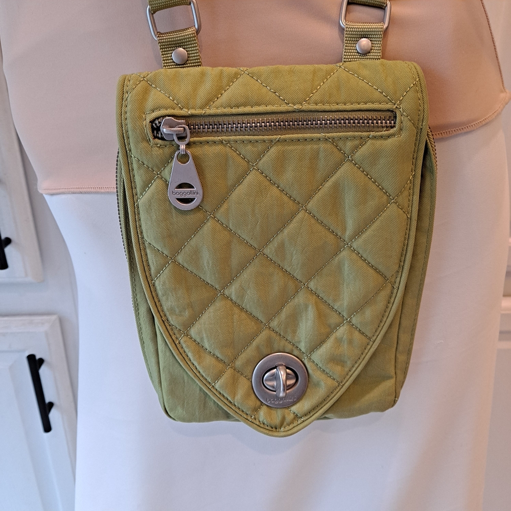 Baggallini Calais Olive Green Quilted Nylon Crossbody Satchel Bag